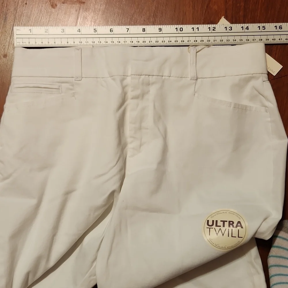 Gloria Vanderbilt Shorts Womens Size 6 New Bermuda New